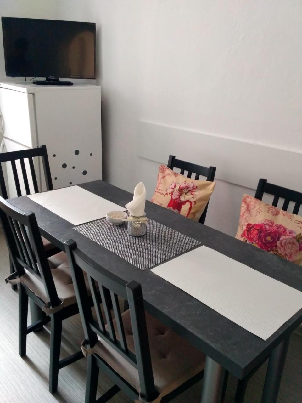 Apartman 4U Centrum + Free Parking Appartement Olomouc Buitenkant foto